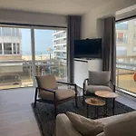 Dzee Frontaal Zeezicht Koksijde