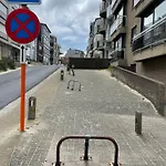 Dzee Frontaal Zeezicht *