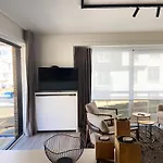 Dzee Frontaal Zeezicht * Koksijde