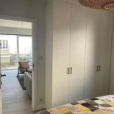 Dzee Frontaal Zeezicht En Gratis Parking * Koksijde