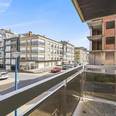 Dzee Frontaal Zeezicht En Gratis Parking Koksijde